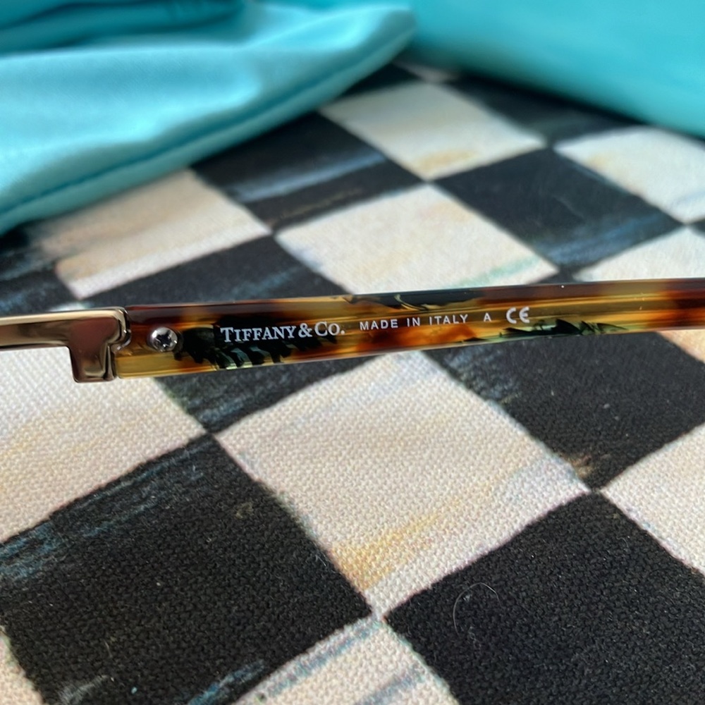 RARE Tiffany Key Sunglasses - Tortoise & Crystal 😍 - Picture 5 of 8